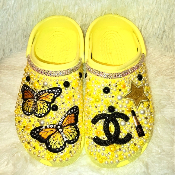 SOLD.....Customized crocs - Picture 1 of 1